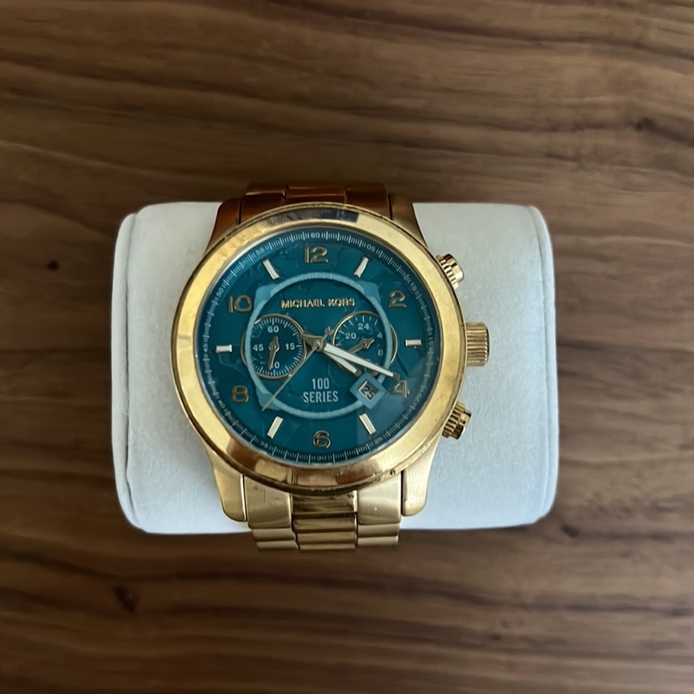 Michael Kors Hunger Stop Oversize 100 Series
